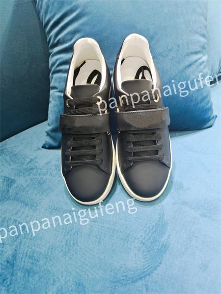 

2023 luxurys womens designer small white shoes sneakers fashion thick sole heightening style design ladies female casual shoes, Black