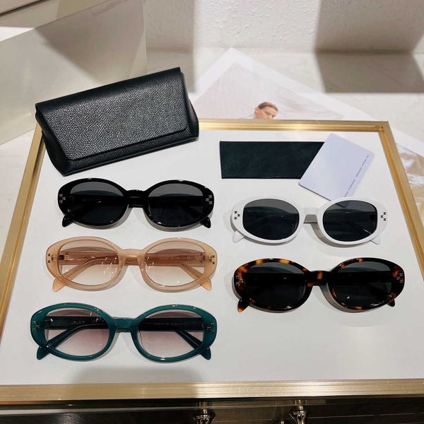 

correct cl40212u new triumphal arch women's sunglasses oval frame, White;black