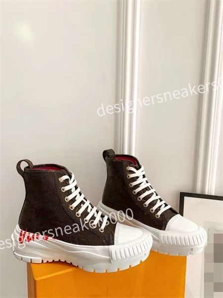 

2023 new spring season men womens casual shoes sneakers trend reflective upper fashionable mens women sports shoe, Black