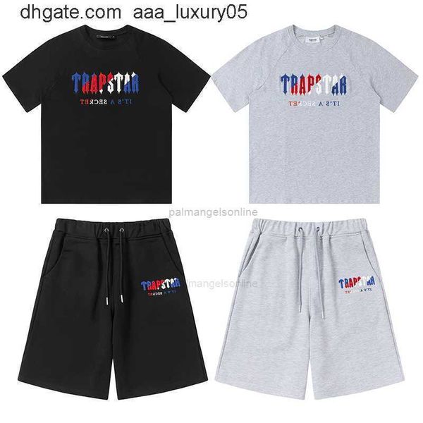 

designer fashion clothing tees tshirt trapstar blue red towel embroidery short summer fashion brand loose youth men's women's shor, White;black