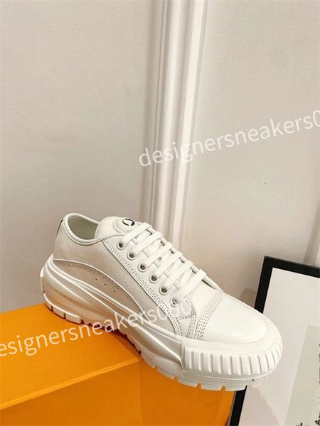 

new spring season men womens casual shoes sneakers trend reflective upper fashionable mens women sports shoes, Black