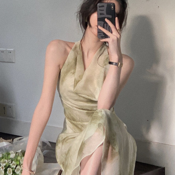 

dress french vintage two color halo dye swinging neck dress hanging neck print temperament fashion 2023 new wrap hip, Black