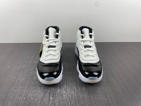 

11 11s basketball shoes sneakers space jam cap and gown man mens high concord platinum tint barons legend blue 25th anniversary low white br
