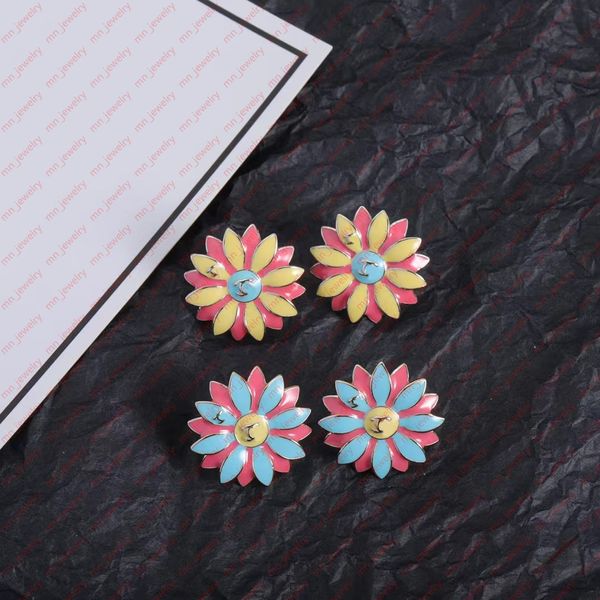 

women's statement flower stud earrings. home party favor jewelry., Golden;silver