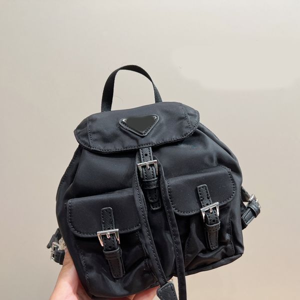 

backpack style bag designer brand bag nylon mini totes 2023 luxury handbag fashion shoulder bag women leather letter purse phone wallet plai