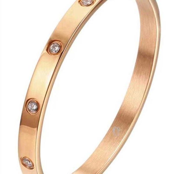 

titanium steel synthetic zircon bracelet classic love fb9v, Black