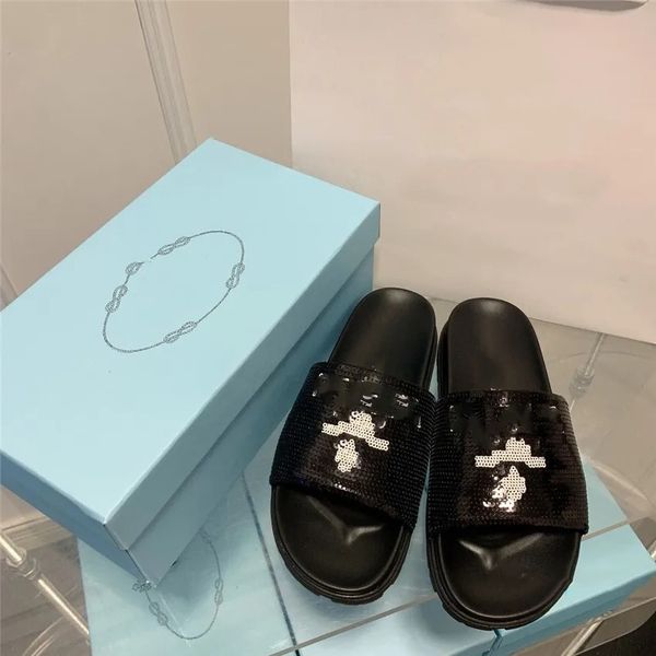 

casual shoes 2023 designer triangle sandals black white foam rubber runner sandal women fashion platform slides slippers retro beach loafers