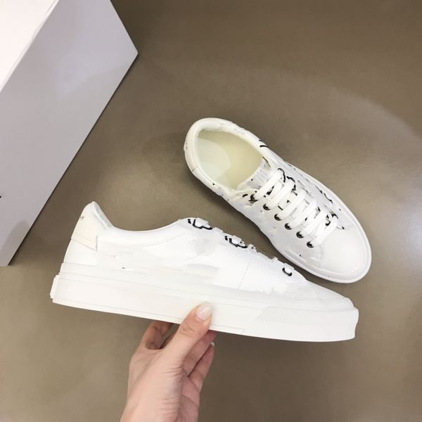 

2023 the latest men's flat casual sports white shoes leather material comfortable upper feet soft soles versatile youthrda071, Black