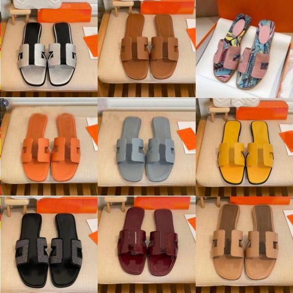 

polo sandals luxury designer leather ladies sandal summer flat shoes fashion beach women slippers letter drag 35-42 lwucu, White;black