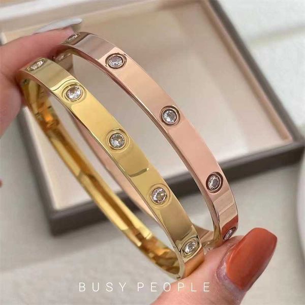 

eller 2023 summer new c card fashion couple bracelet trendy colorless simple personality versatile titanium steel, Black