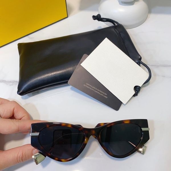 

designer sunglasses classic glasses goggles outdoor beach sunglasses men's and women's mixed colors optional with box, White;black