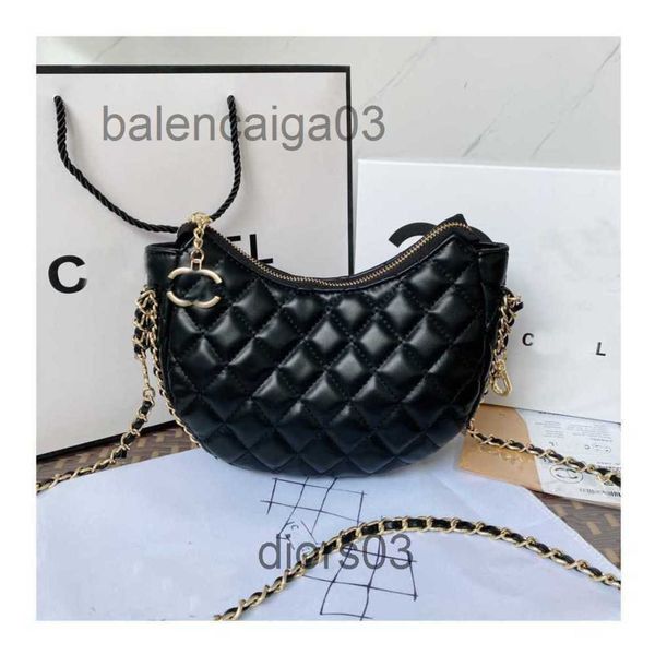 

designer channel bag beach bag handbag crossbody tote bag man woman luxurious fashion brands black leather shoulder messenger makeup cc moon