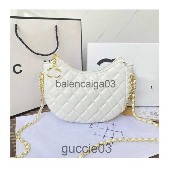 

designer channel bag beach bag handbag crossbody tote bag man woman luxurious fashion brands black white pink leather shoulder messenger mak
