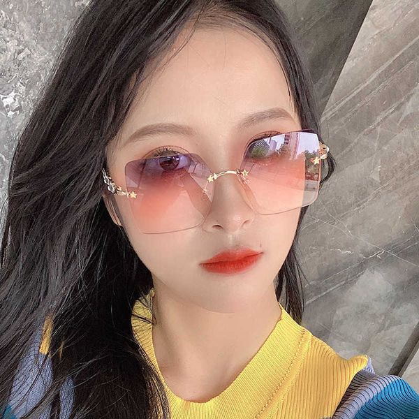 

2022 new polygonal women's personalized leg street pgraphy fashion frameless sunglasses women, White;black