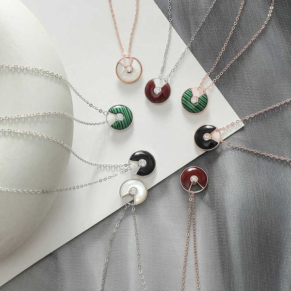 

4hl4 s925 silver amulet necklace red agate white mother shell fashion card
