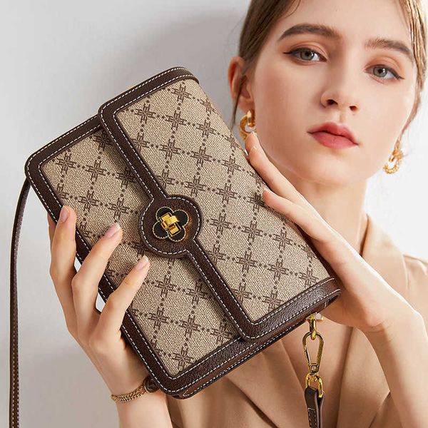 

women's crossbody bag luxury bag 2023 new handheld printed one shoulder envelope small square bag
