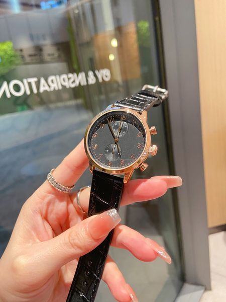 

business casual watch (neutral), quartz movement, multi-function chronograph running second function, mineral glass, italian calfskin, size, Slivery;golden