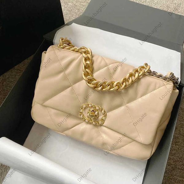 

2020 autumn/winter cowhide women's bag handheld soft cloud bag lingge chain bag single shoulder crossbody flap bag small