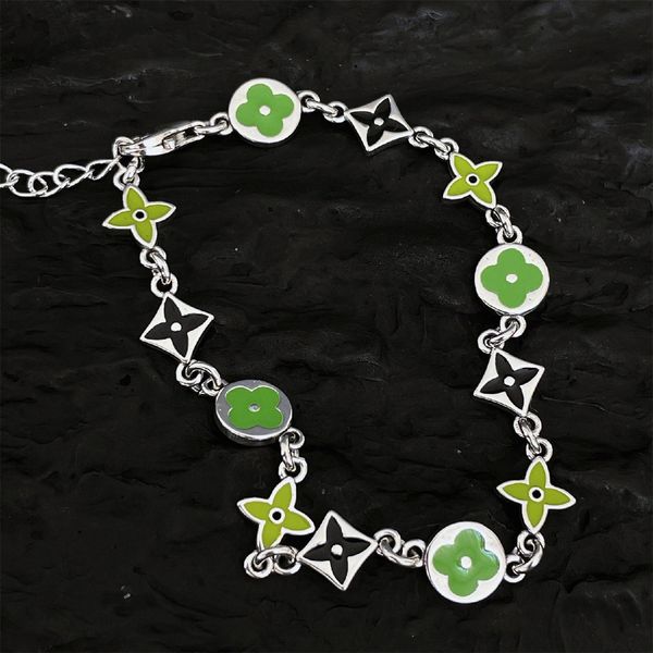 

2023 fashion new designer bracelet luxury enamel four-leaf clovers presbytery hip hop bracelet women no box, Golden;silver