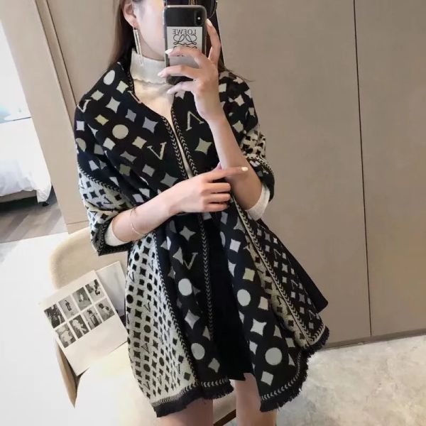 

high-grade cashmering scarf shawl for men and women autumn and winter thickened warm outdoor scarf all fashion classic, Blue;gray