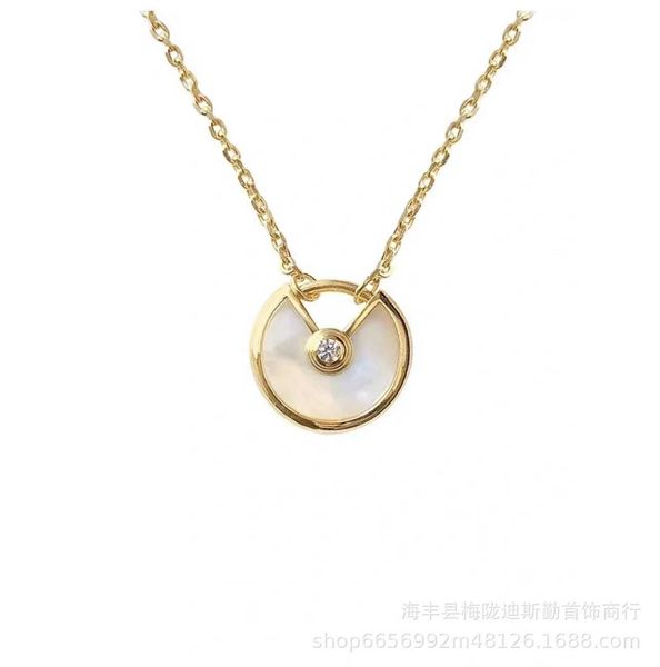 

internet celebrity carti 1 talisman necklace female 18k rose gold inlaid white fritillary round pendant clavicle chain koj7, Black