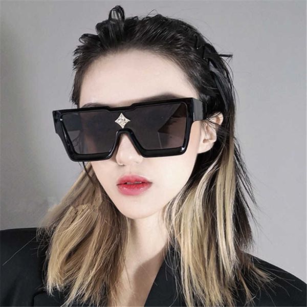 

the same style millionaire of yuezun fashion big square star uv proof sunglasses, White;black
