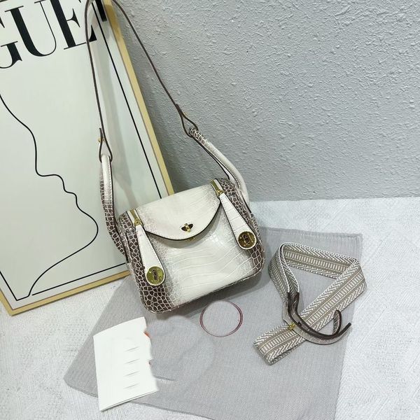 

designers crossbody bags embroidered baguette bag flap crossbody purse lady handbag fashion leather hardware buckle genuine leather wallets