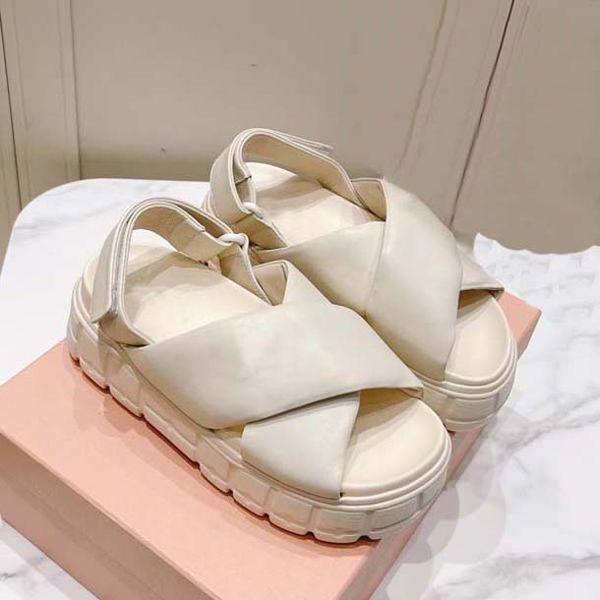 

designer women sandalsthick bottom bread slides fashion sandal crystal calf leather quilted casual shoes platform shoes size 35-41 with box, Black