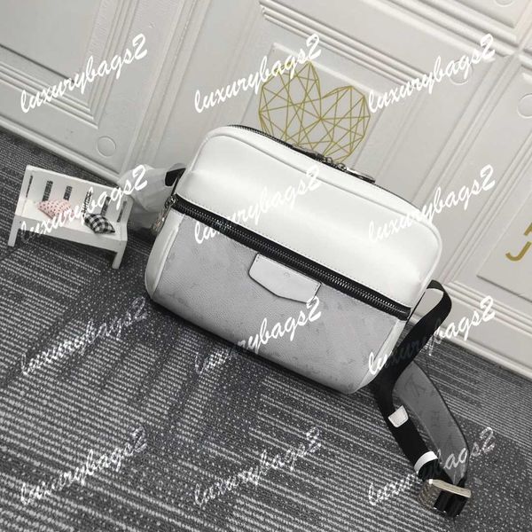 

taiga outdoor eclipse crossbody bag mens bag men messenger bag m30233 m30241 m30243 luxury man bags 29.5cm 4 colors cross body purses handba