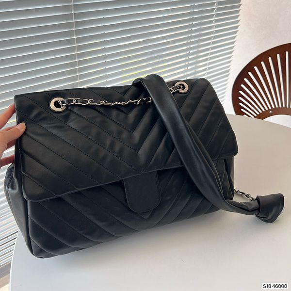 

35cm xxl v-shaped pattern designer classic flap bag silver metal hardware airport bags soft leather strap large capacity shoulder handbag lu