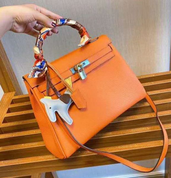 

luxurys designer handbags leather lady bags shoulder bride bag grain crossbody body bag with hesmas silk scarf