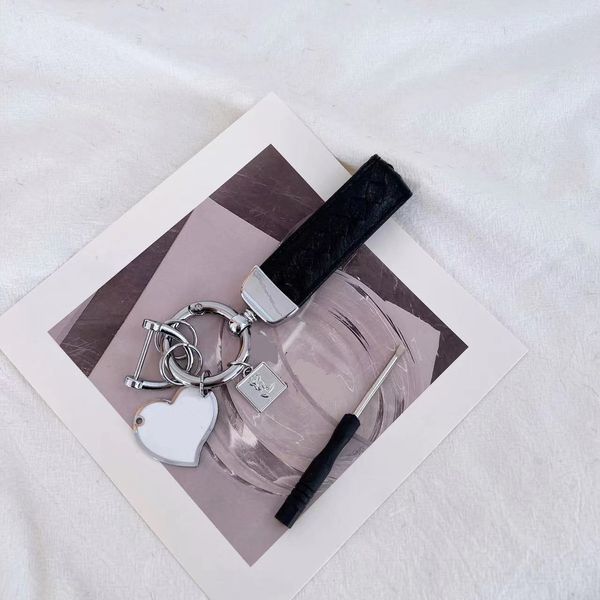 

luxury keychain black leather key chain exquisite handmade car portachiavi contour metal grace fashion wallet mens designer keyring triangle, Silver