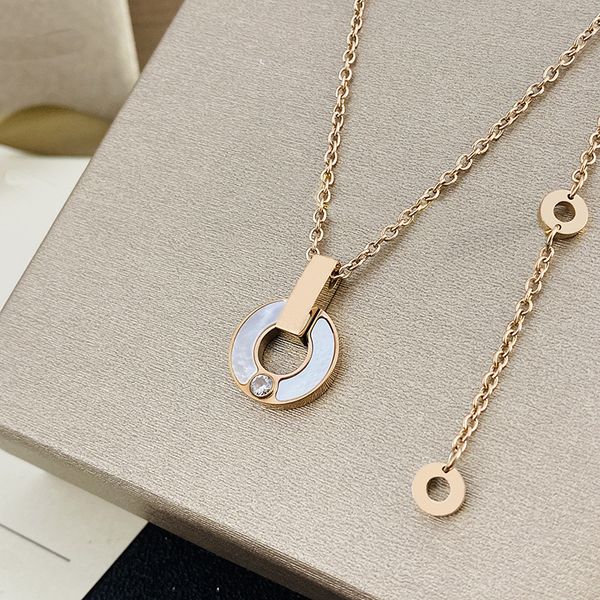 

luxury jewelry woman crystal pendants necklace gold choker alloy titanium steel jewelry anniversary silver chain tennis necklace designer fo