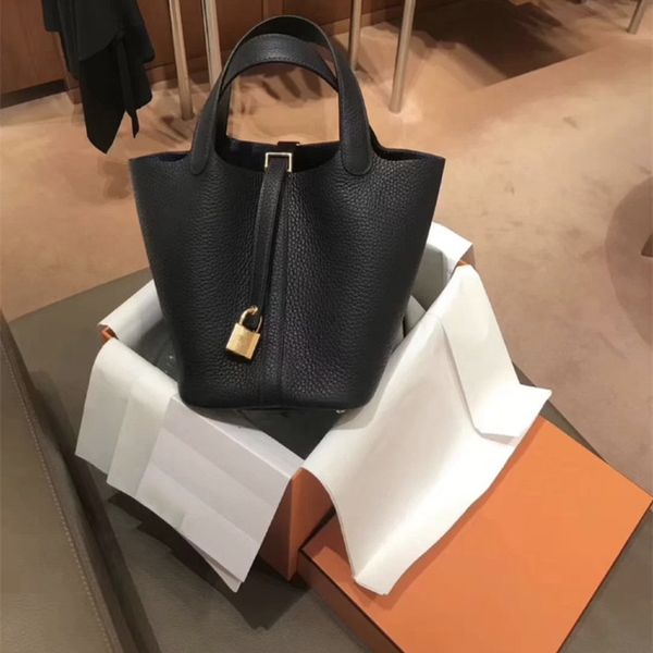 

handbag dumpling designer bag 2023 boutique cowhide ladies leisure paragraph hundred and high-grade european and american wind handbag bucke
