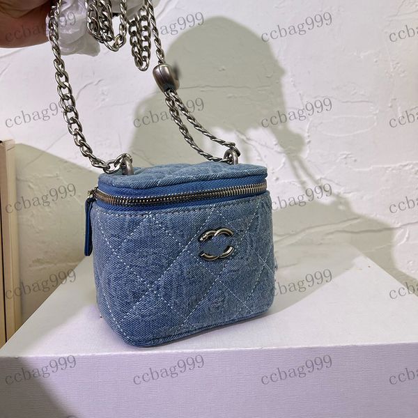 

designer womens makeup bag camellia denim bag hardware metal c buckle matelasse chain love clutch mini purse with mirror makeup case card ho