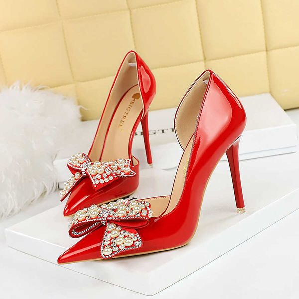 

patent leather womens hollow out high heel shoes luxury wedding shoes red black pumps with bow tie beads