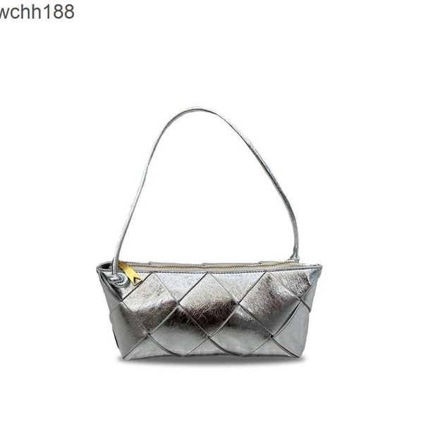 

design designer cowhide lady bag niche 2023 venetas fashionable bags bottegas knot leather single woven shoulder crossbody small square for