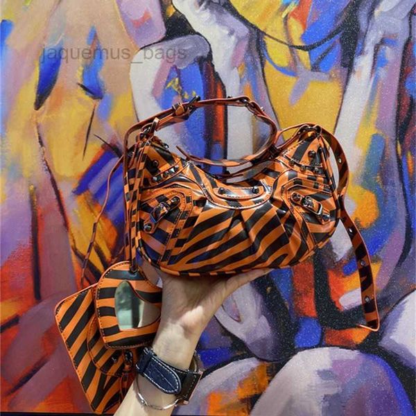 

balencaigai women shoulder bb designer crossbody bags fashion tiger pattern handbag striped rivet messenger lady crescent purse