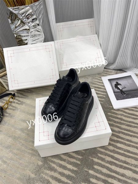 

luxury brand womans quality classics sneaker casual shoes trainers dress shoes leather breathable open for change outdoor sports sneakers, Black