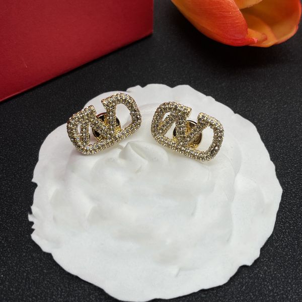 

letter v metal logo earrings stud crystal earing women v earring luxury designer pearl women jewelry orecchini 45, Golden