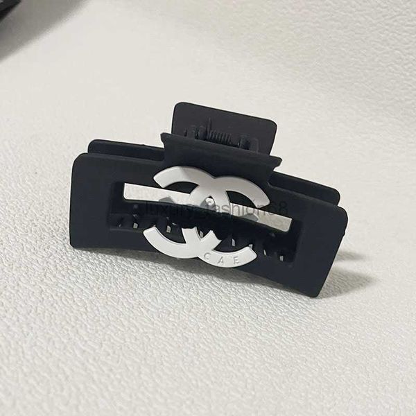 

luxury barrettes designer womens girls hairpin brand classic versatile leisure hairclips fashion black shark hairpin hair clips