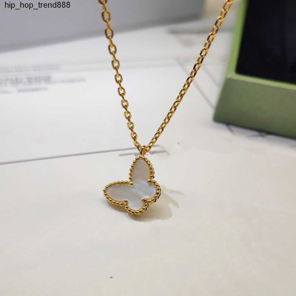 

necklaces luxury designer necklace ladies pendant butterfly shape charming elegant temperament fashion versatile trendy jewelry lovers very, Silver