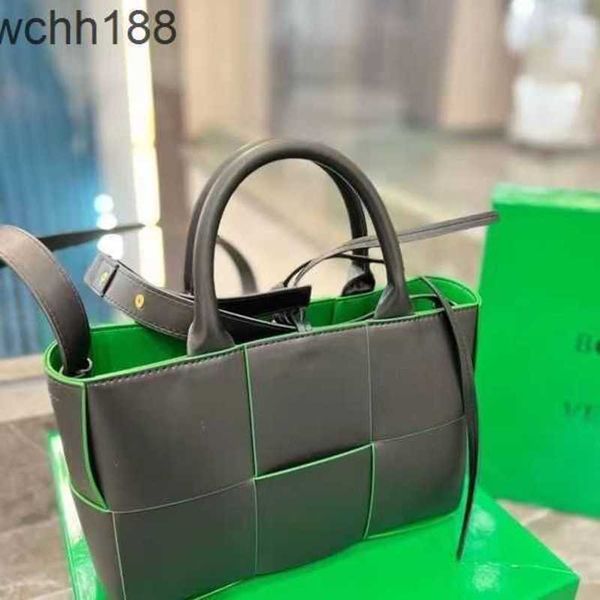

bottegas arco handheld fashionable tote venetas bags girl knitted designer tote simple bag 2023 versatile large capacity 2omv