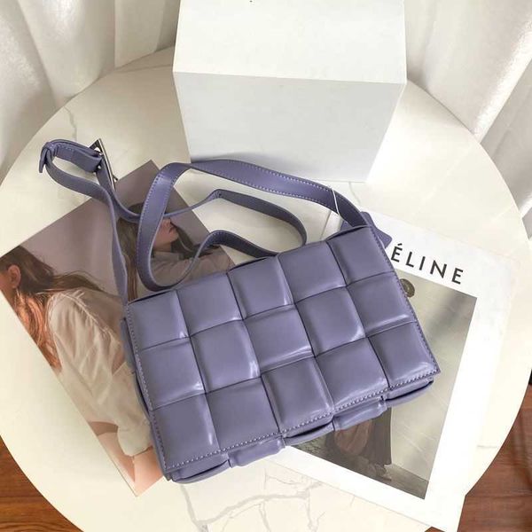 

luxury bottegass venetas jodie woven cloud tote 2023 purse high grade leather single shoulder diagonal pillow bag with sense of design fashi