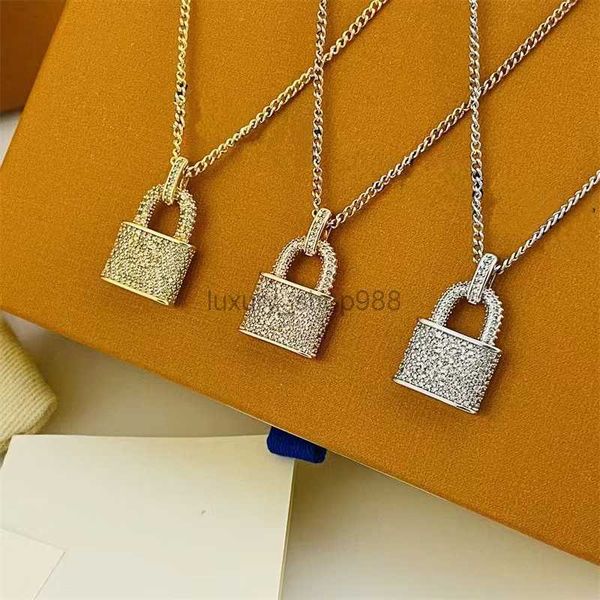

classic titanium steel lock necklace women's gold silver letters gift girlfriend wedding inlaid with diamonds luxury designer jewelry d