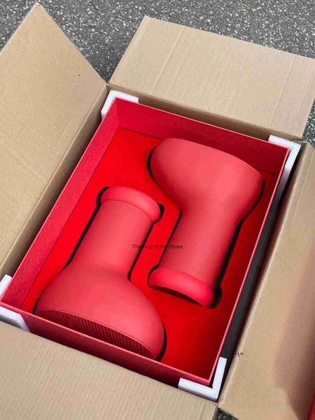

2023 new listing mschf men women rain boots designers big red boot thick bottom non-slip booties rubber platform bootie fashion astro boy, Black