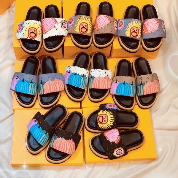

luxury couple letter print slippers sunflower pumpkin print slippers for men and women's anti slip thick sole slippers beach wear home, Black