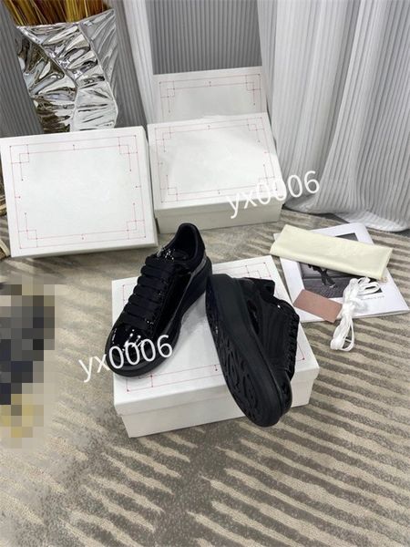 

2023 new luxury brand womans quality classics sneaker casual shoes trainers dress shoes leather breathable open for change outdoor sports sn, Black