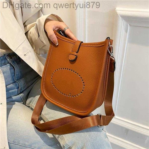 

shoulder bags designer luxury handbags with adjustable straps bag evelyne gm chocolat taurillon clemence square tote fashion crossbody hollo