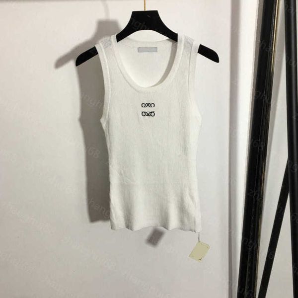 

23ss womens designer clothing womens knits solid color chest logo embroidered knitted vest womens clothes a1, White